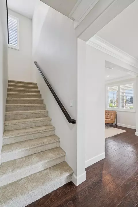 Entry Way - 803 Sunrise Dr, Gilroy, CA 95020 photo 7 of 12