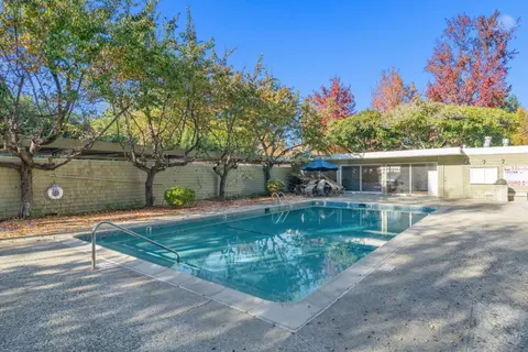 Exterior - 280 Easy St 403, Mountain View, CA 94043 photo 6 of 6