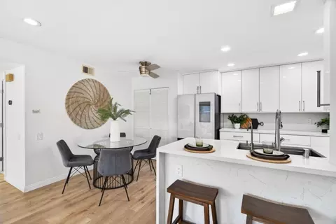 Dining - 286 Hackamore Cmn, Fremont, CA 94539 photo 1 of 3