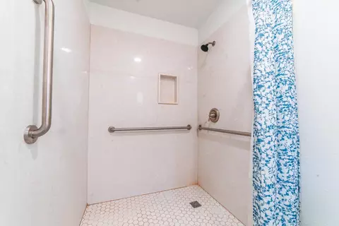 Bath - 336 Rainier Dr, Salinas, CA 93906 photo 2 of 3