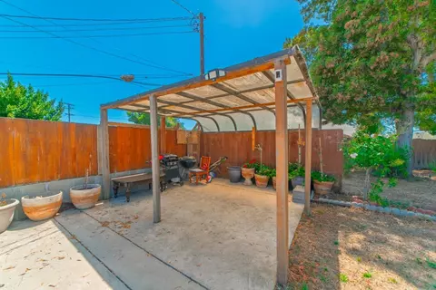 Exterior - 336 Rainier Dr, Salinas, CA 93906 photo 8 of 9