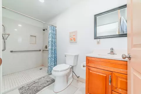 Bath - 336 Rainier Dr, Salinas, CA 93906 photo 1 of 3