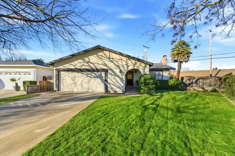 15255 Pratola Ct, Morgan Hill, CA 95037