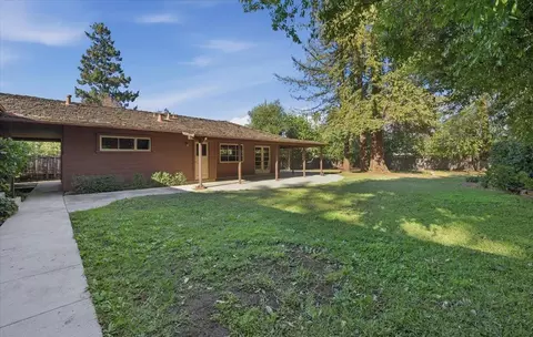 643 Jay St, Los Altos, CA 94022 photo 18