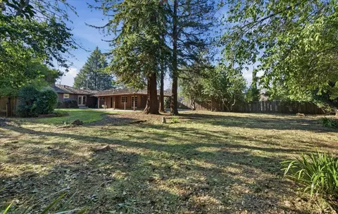 643 Jay St, Los Altos, CA 94022 photo 26