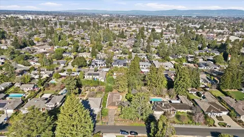 643 Jay St, Los Altos, CA 94022