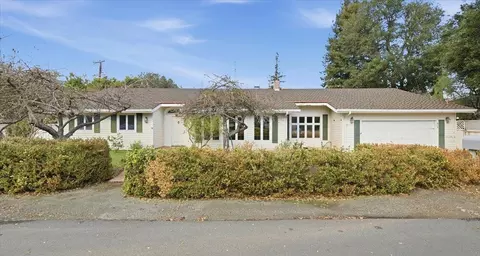 915 Berry Ave, Los Altos, CA 94024