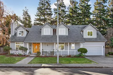 829 Moraga Dr, Mountain View, CA 94041