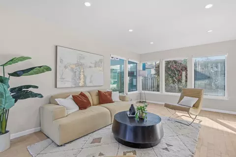Living - 63 Kathleen Ct, Pacifica, CA 94044 photo 1 of 1