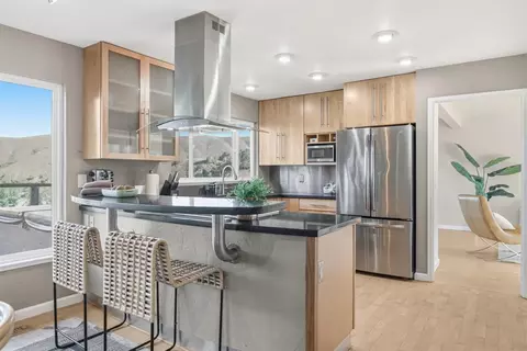 Kitchen - 63 Kathleen Ct, Pacifica, CA 94044 photo 2 of 4