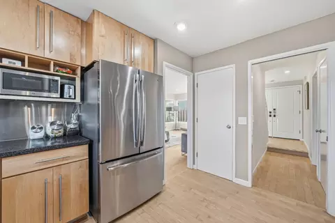 Entry Way - 63 Kathleen Ct, Pacifica, CA 94044 photo 1 of 2