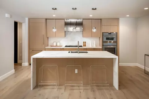 450 First St 101, Los Altos, CA 94022