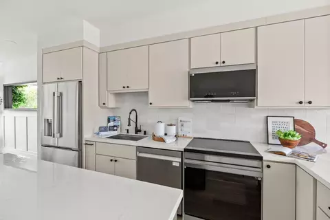 Kitchen - 523 Union Ave, Campbell, CA 95008 photo 1 of 3