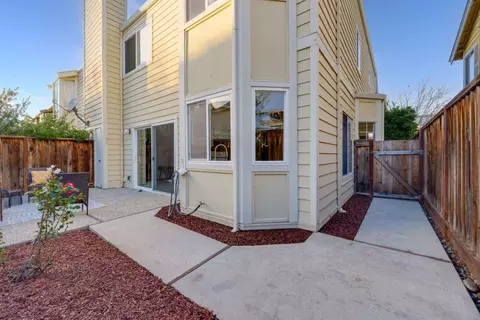 853 Erie Cir, Milpitas, CA 95035 photo 32