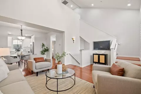 681 Pinnacles Ter, Sunnyvale, CA 94085