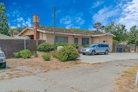 10050 Reese Cir, Salinas, CA 93907