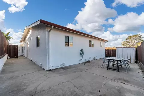 Exterior - 12 Shawnee Ct, Seaside, CA 93955 photo 2 of 3