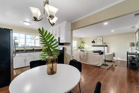 Dining - 12 Shawnee Ct, Seaside, CA 93955 photo 1 of 2
