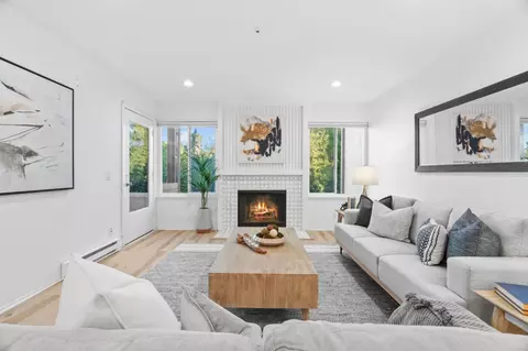 4000 Farm Hill Blvd 204, Redwood City, CA 94061