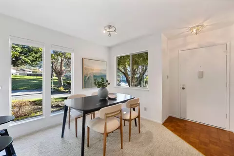 Dining - 1055 Oddstad Blvd, Pacifica, CA 94044 photo 1 of 3