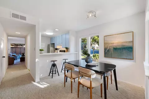 Dining - 1055 Oddstad Blvd, Pacifica, CA 94044 photo 2 of 3
