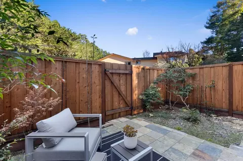 Exterior - 1055 Oddstad Blvd, Pacifica, CA 94044 photo 4 of 13