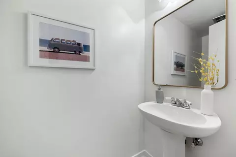 Bath - 1055 Oddstad Blvd, Pacifica, CA 94044 photo 1 of 3