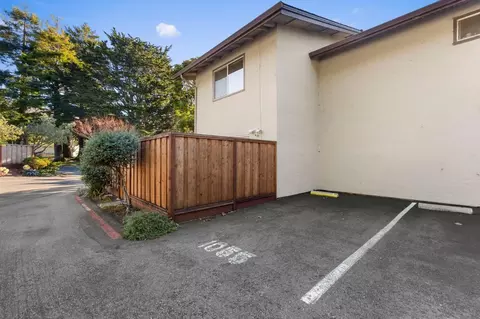 Exterior - 1055 Oddstad Blvd, Pacifica, CA 94044 photo 5 of 13