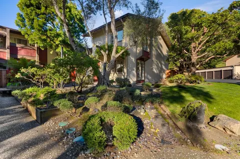 Exterior - 1055 Oddstad Blvd, Pacifica, CA 94044 photo 6 of 13