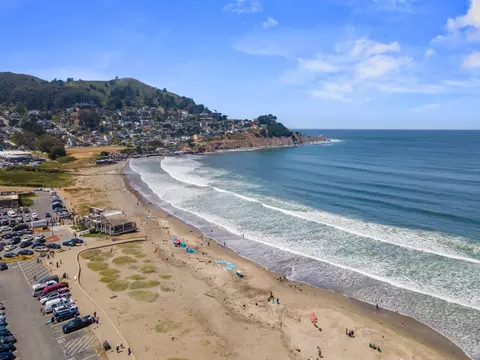 View/Area - 1055 Oddstad Blvd, Pacifica, CA 94044 photo 2 of 7