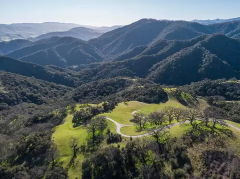 5 Black Mountain Trl, Carmel, CA 93923