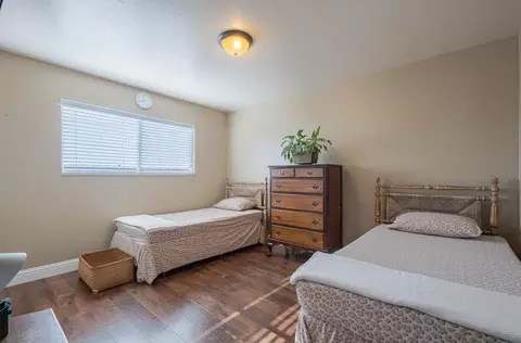 Bedroom - 520 La Mesa Dr, Salinas, CA 93901 photo 4 of 7