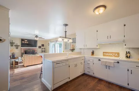 Kitchen - 520 La Mesa Dr, Salinas, CA 93901 photo 1 of 4