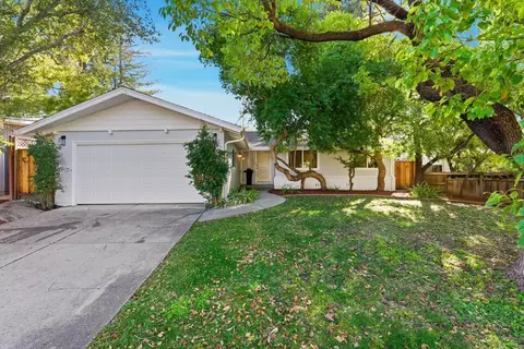 2157 Harkins Ave, Menlo Park, CA 94025