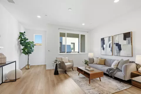 706 Fruit Ranch Loop, San Jose, CA 95133