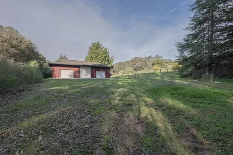 19260 Pioneer Pl, Aromas, CA 95004