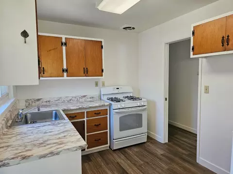 Kitchen - 136 Mesa Verde St, Vallejo, CA 94589 photo 1 of 1