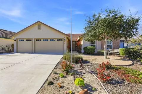 30 Tyler Ct, Hollister, CA 95023