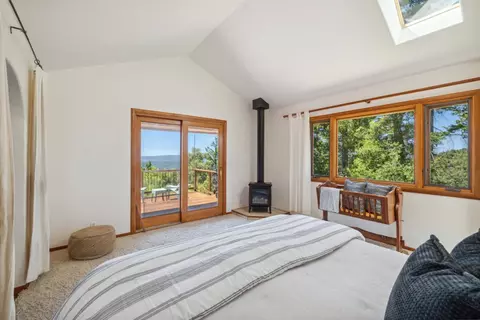 Bedroom - 1495 Dons Rd, Boulder Creek, CA 95006 photo 1 of 3