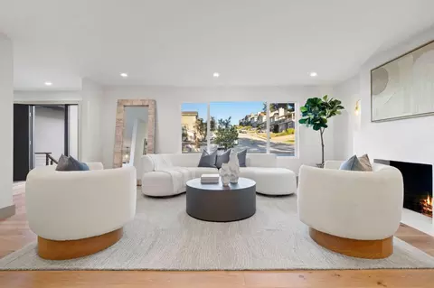 Living - 777 Clearfield Dr, Millbrae, CA 94030 photo 6 of 8