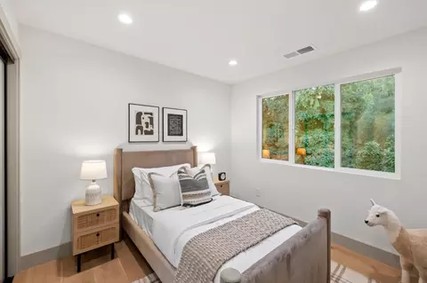 Bedroom - 777 Clearfield Dr, Millbrae, CA 94030 photo 6 of 13