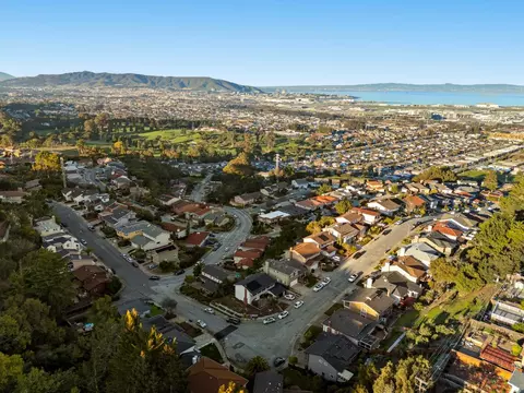 View/Area - 777 Clearfield Dr, Millbrae, CA 94030 photo 5 of 5