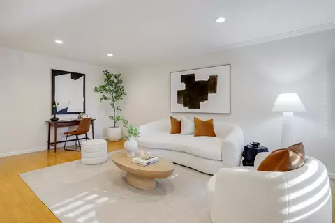 856 La Barbera Dr, San Jose, CA 95126