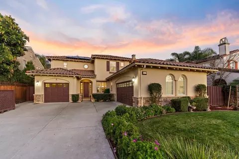 9622 Cooper Pl, Gilroy, CA 95020