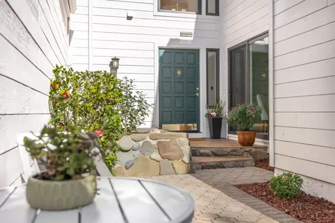 107 Cedarcrest Pl, Los Gatos, CA 95032