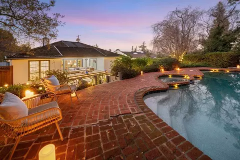 1277 Edgewood Rd, Redwood City, CA 94062