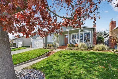 2234 Roosevelt Ave, Redwood City, CA 94061