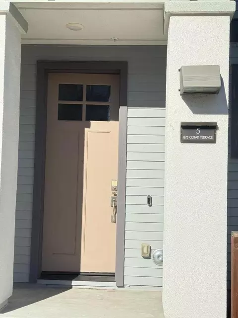 875 Cotati Ter 5, Sunnyvale, CA 94085