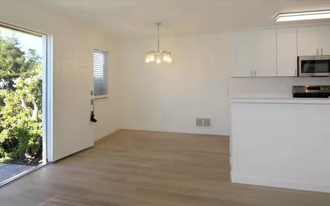 Dining - 4435 Diamond St 2, Capitola, CA 95010 photo 1 of 1