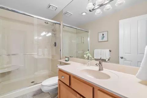 Bath - 101 Shell Dr 64, Watsonville, CA 95076 photo 2 of 2
